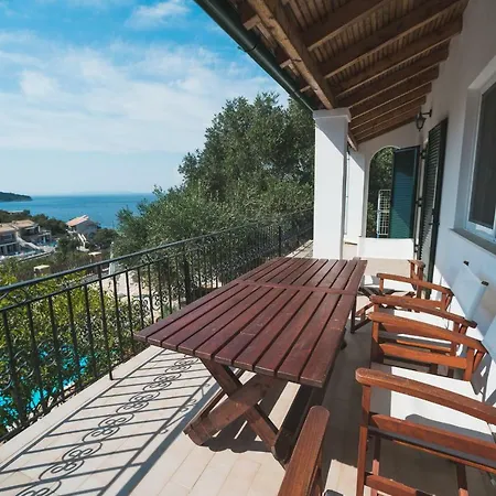 Kipos Hotel 5*